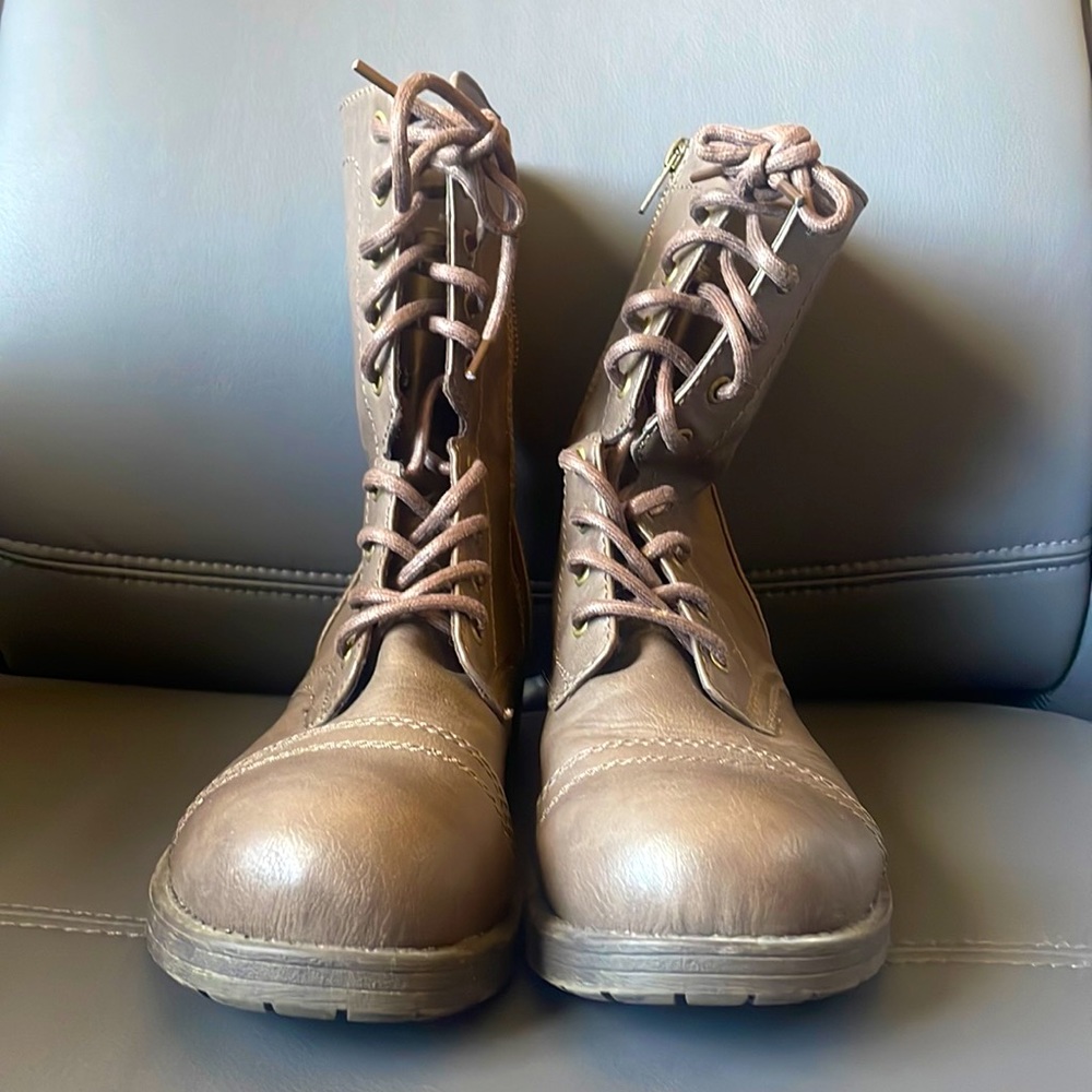 Brash Brown Leather Boots - Round Toe - Size 11